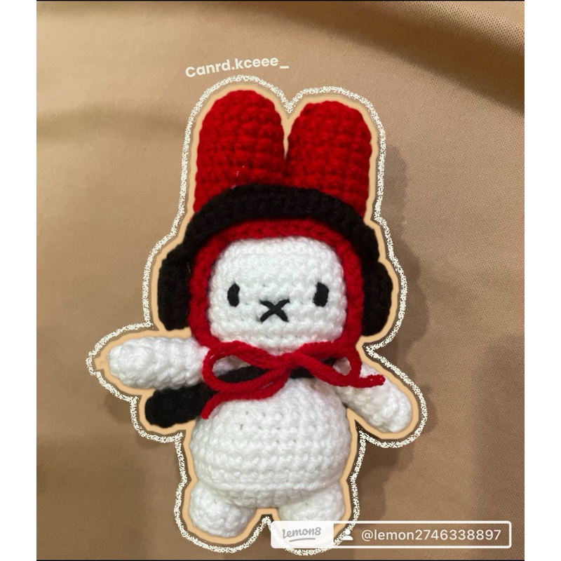 พวงกุญแจไหมพรมถักmiffy