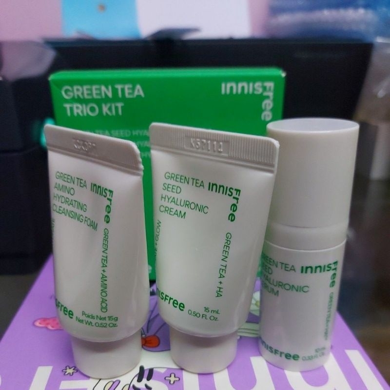 (เซ็ท 3 ชิ้น ) INNISFREE GREEN TEA HYALURONIC SKINCARE KIT เซ็ทบำรุงผิว พื้นฟูผิวชุ่มชื้นขั้นสุด