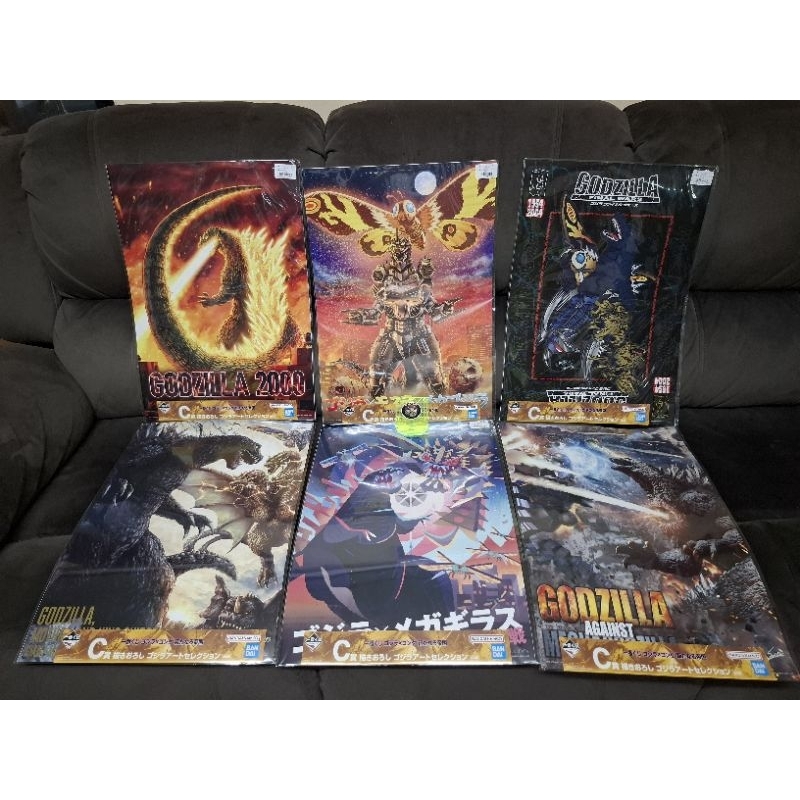 🔥มีของพร้อมส่ง🔥 Ichiban Kuji Godzilla VS Kong รางวัล C Poster ขนาด B3 กว้าง 35.3 cm ยาว 50 cm ของใหม่ยังไม่แกะ lotJP
