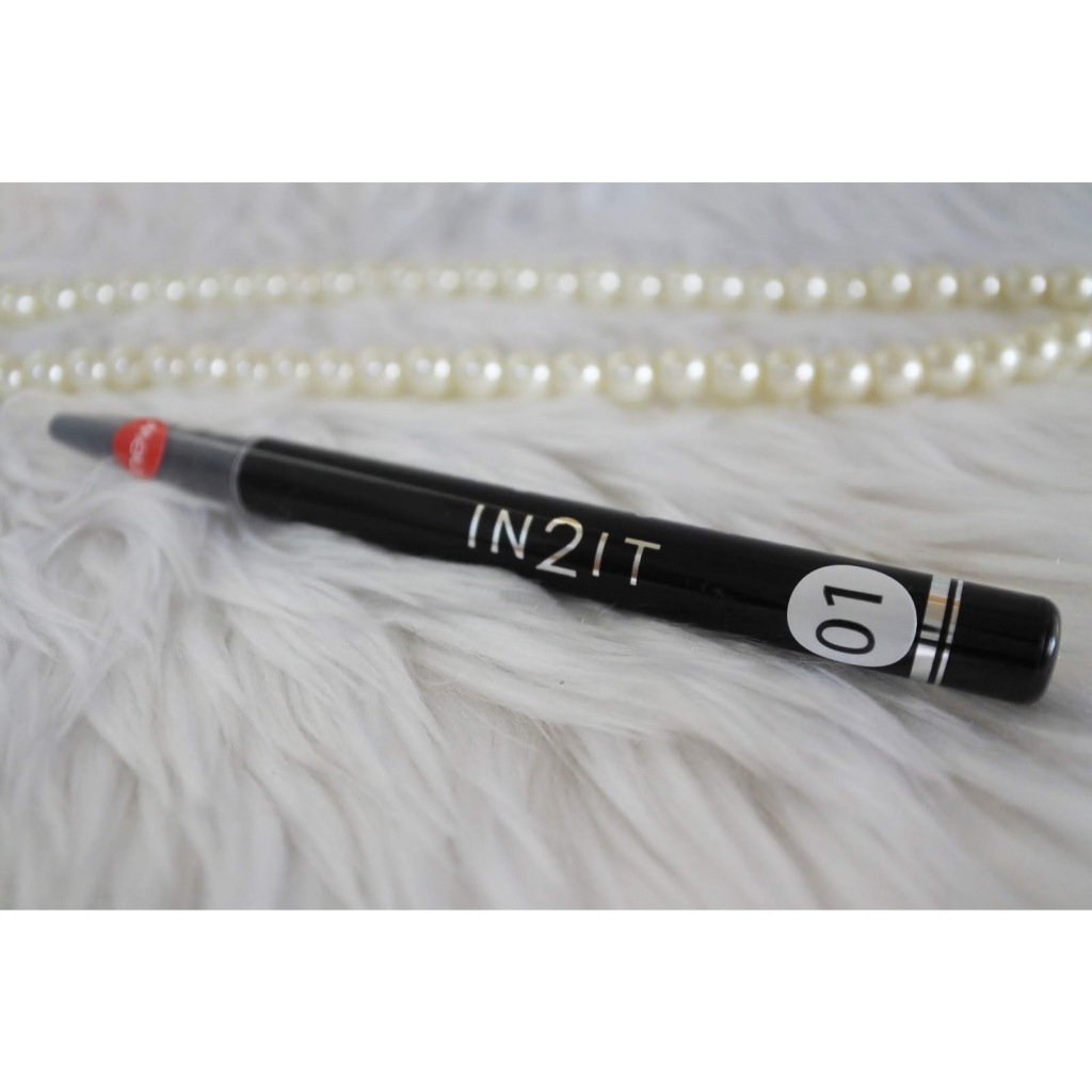 IN2IT Acne Care & Concealer Stick