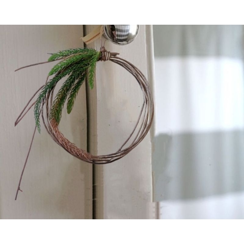 Minimalist style vine wreath