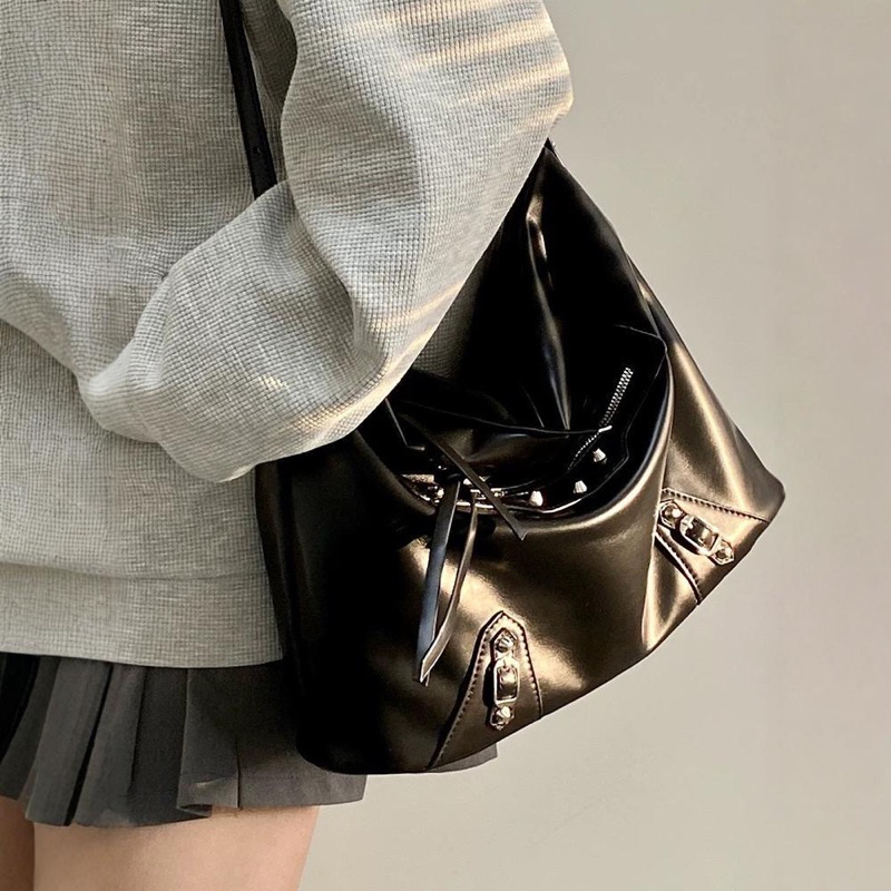 #พร้อมส่ง กระเป๋าสะพาย Dune Bag 🥡☁️