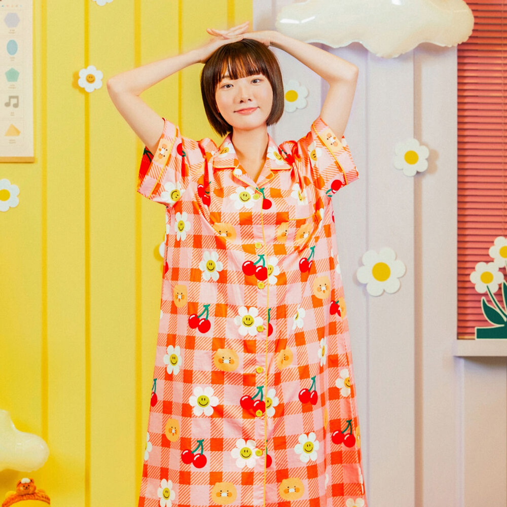 ( พร้อมส่ง ) Kakao Friends x Wiggle Wiggle Pajama Dress ชุดนอนเดรส
