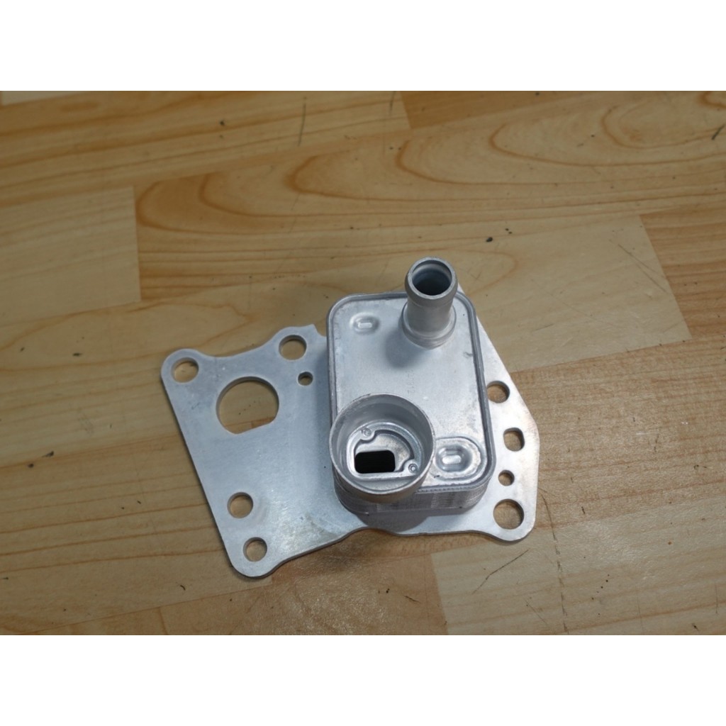 ออยล์คูลเลอร์(Oil Cooler) Mercedes-Benz C-Class W204 , E-Class W212/C207 ,SLK R172 เครื่อง M271 EVO