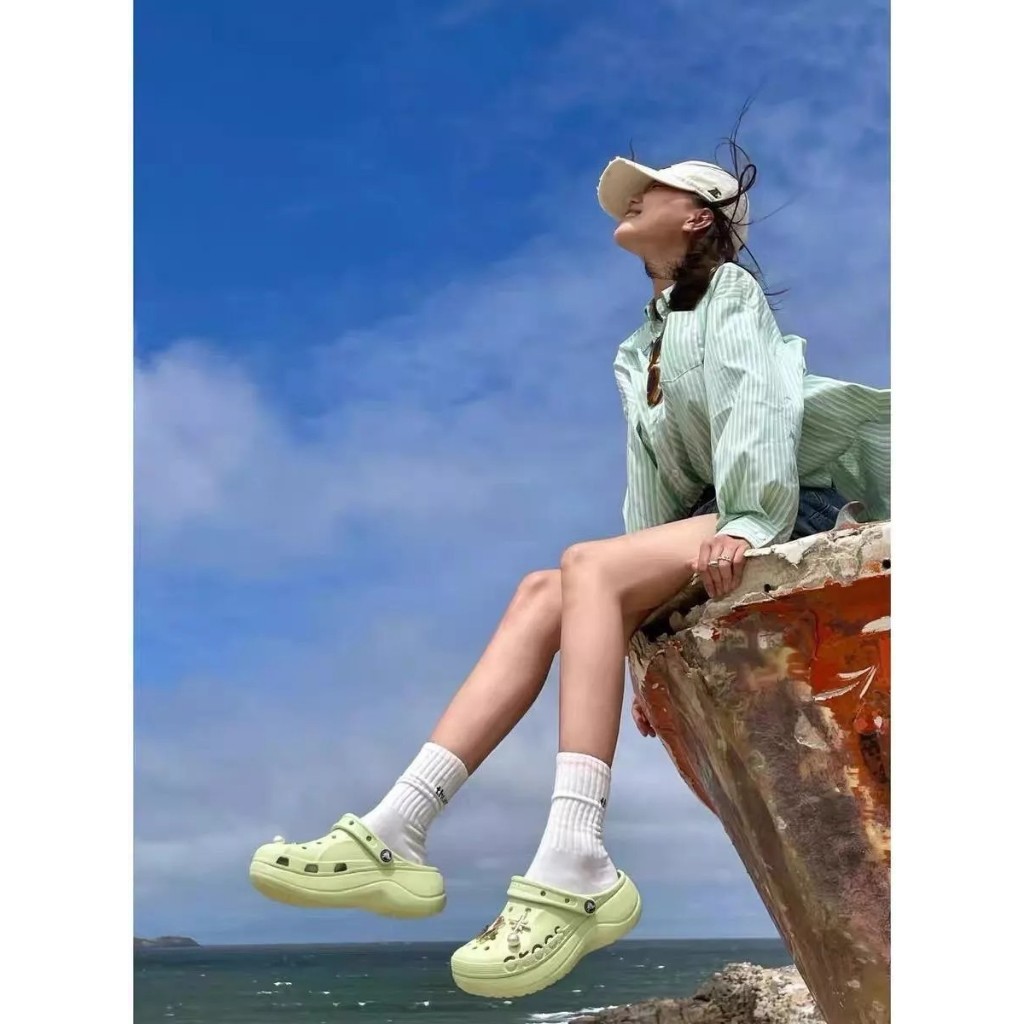 CROCS WOMEN'S CASUAL SHOES BAYA PLATFORM CLOG 🇺🇸💯ของแท้นำเข้าอเมริกา