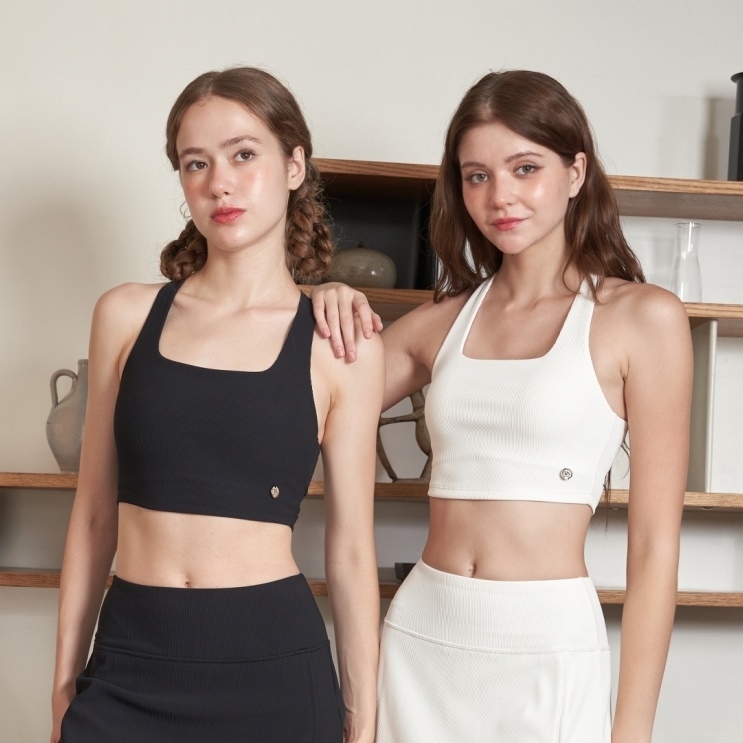 TA ACTIVE ERICA CROP TOP เสื้อครอปคอเหลี่ยม สปอร์ตบรา ครอป sportbra บราออกกำลังกาย New Collection