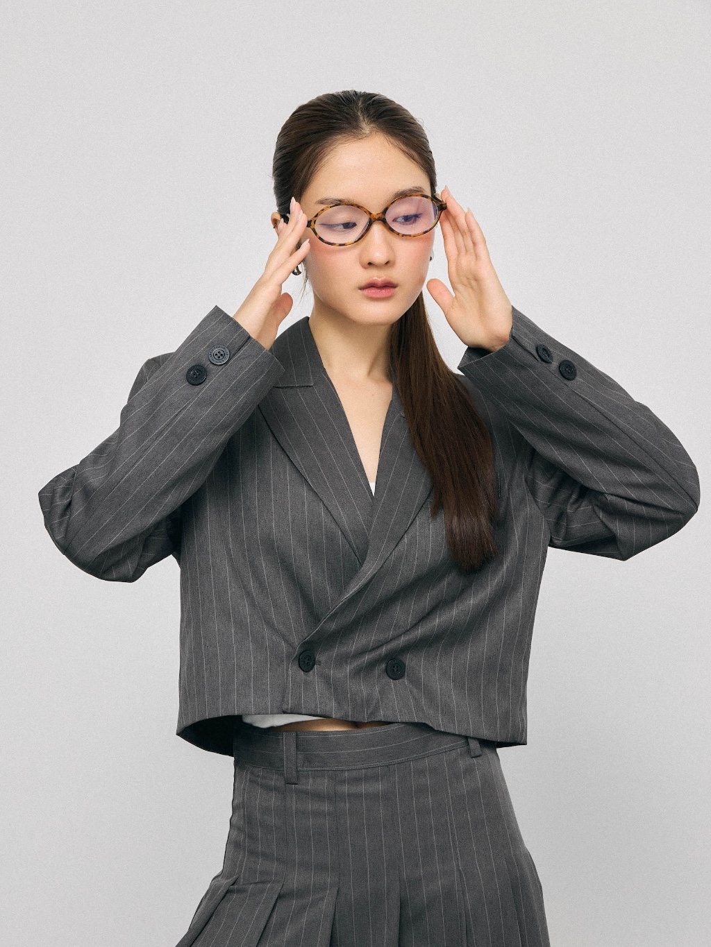 ENDOFMARCH | JOSEY BLAZER เสื้อครอปเบลเซอร์ ผ้าสูท มีซับใน
