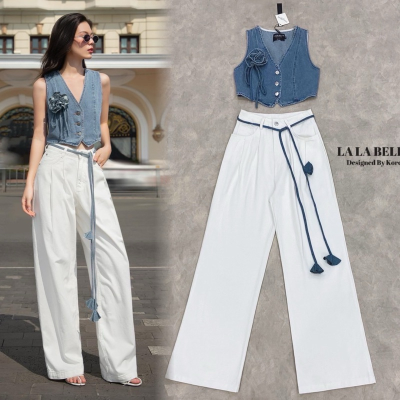 LA LA BELLE•set เสื้อแขนกุดยีนส์ฟอกประดับดอกไม้เก๋ๆพร้อมเชือกผูกเอว มาพร้อมกับกางเกงยีนส์สีขาว