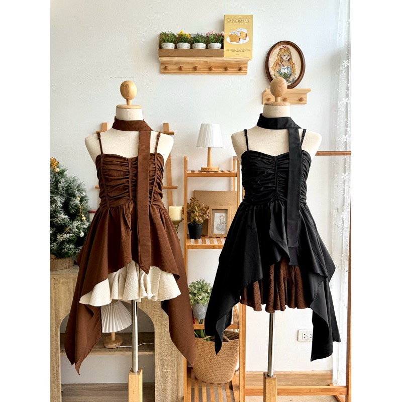 “ พร้อมส่ง ” BUTTERFLY เสื้อสายเดี่ยวกรุยกราย