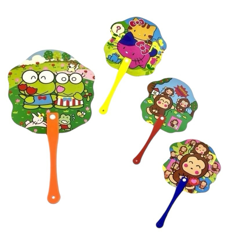 พัดด้ามยาว พัดด้ามเป็นพลาสติก ลายการ์ตูน พร้อมส่ง