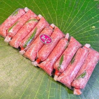 แหนมหมูอี๊แม่🐷แพ็ค 10ชิ้น 400กรัม/ชิ้นละ 40กรัม หนังไม่แข็ง