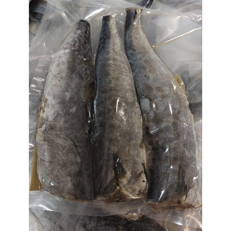 ปลาอินทรีย์เค็มหอม ตัดหัวเนื้อเยอะตัวใหญ่3ตัวน้ำหนัก500-600กรัม ราคาพิเศษ169บาท