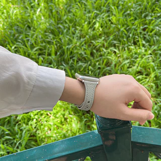 เล็บเดี่ยวสีทึบสายนาฬิกาหนังเหมาะสำหรับ iwatch11 10 9 8 7 6 5 4 3 SE 2 1 ultra 49mm46mm45mm44mm42mm41mm40mm38mm