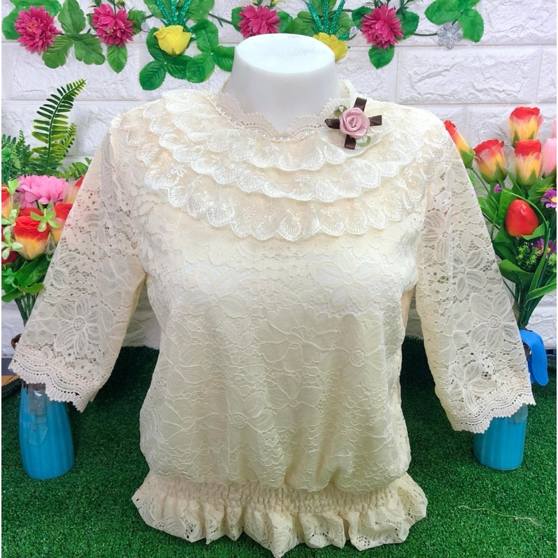 ใหม่ เสื้อลูกไม้อก 38นิ้ว มีดอกไม้