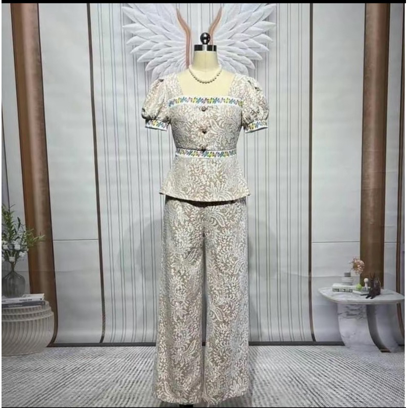 (m,l,xl) ชุดเซตกางเกงขายาว ผ้าดีมาก ผ้าลูกไม้ สีขาว ซับทั้งตัว งานปัก