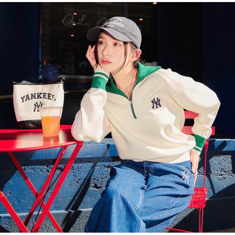 MLb SWEATSHIRT unisex คอปก สีครีม