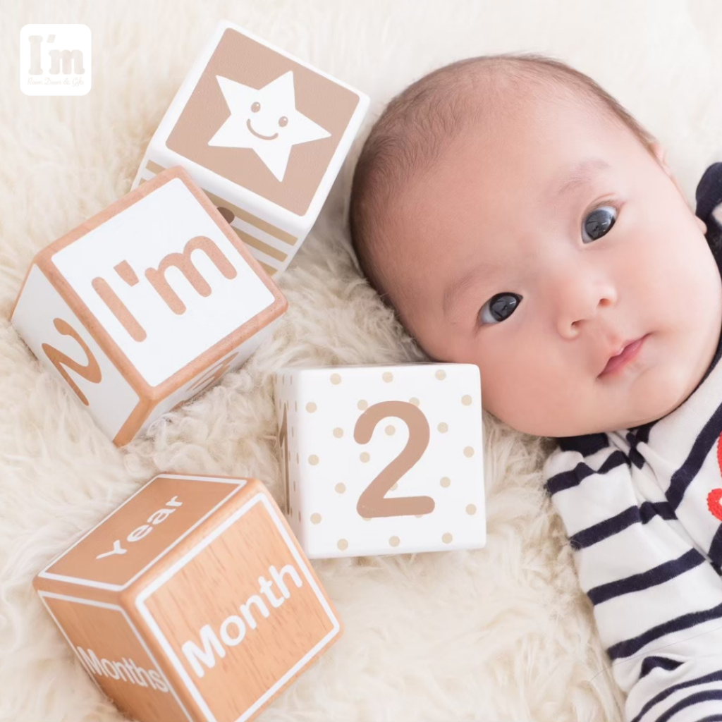 [พร้อมส่ง] บล็อกไม้บอกอายุ เด็กแรกเกิด ถึงเด็กโต Week Month Year Baby Age Blocks พร็อพถ่ายรูปเด็ก ของขวัญเด็ก set 4ชิ้น