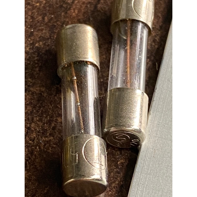 (แพ็ค10ตัว) T500mA 250V 20มิล FUSE 0.5A 250V ฟิวซ์ 500mA 250V(จากเยอรมัน)แบบหลอดแก้ว20มิลอย่างดี T50