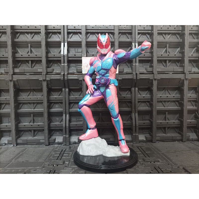 Figure Ichiban Kuji Kamen Rider Revice With Legend