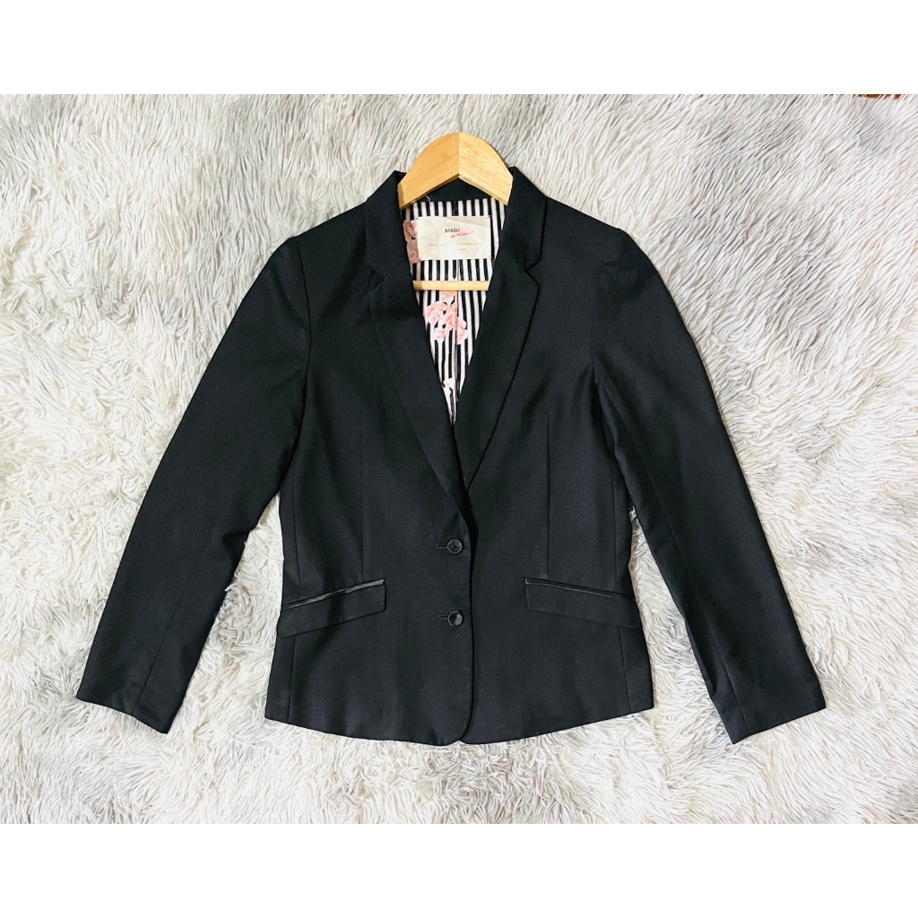 อก 34 สูทมือสอง Blazer ผู้หญิงสีดำ ทรงเบสิค  *S37