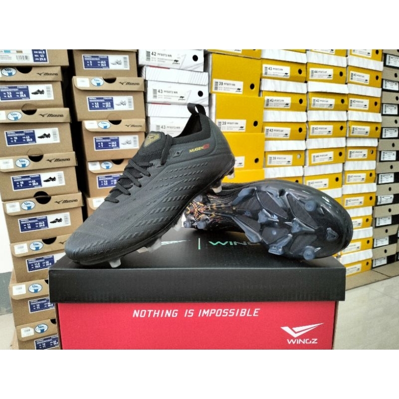 รองเท้าสตั๊ด WINGZ MUGEN PRO รุ่นท็อป