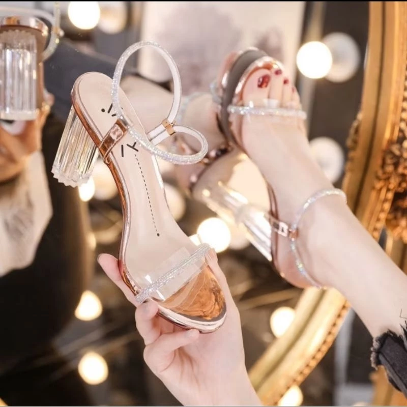 💕24h.พร้อมส่งในไทย💕รองเท้าส้นสูง👡7cm/ใส/แก้ว🩵ใส่ออกงาน แฟชั่น สายคาดเพชร💎สีทอง/เงิน C1/C2