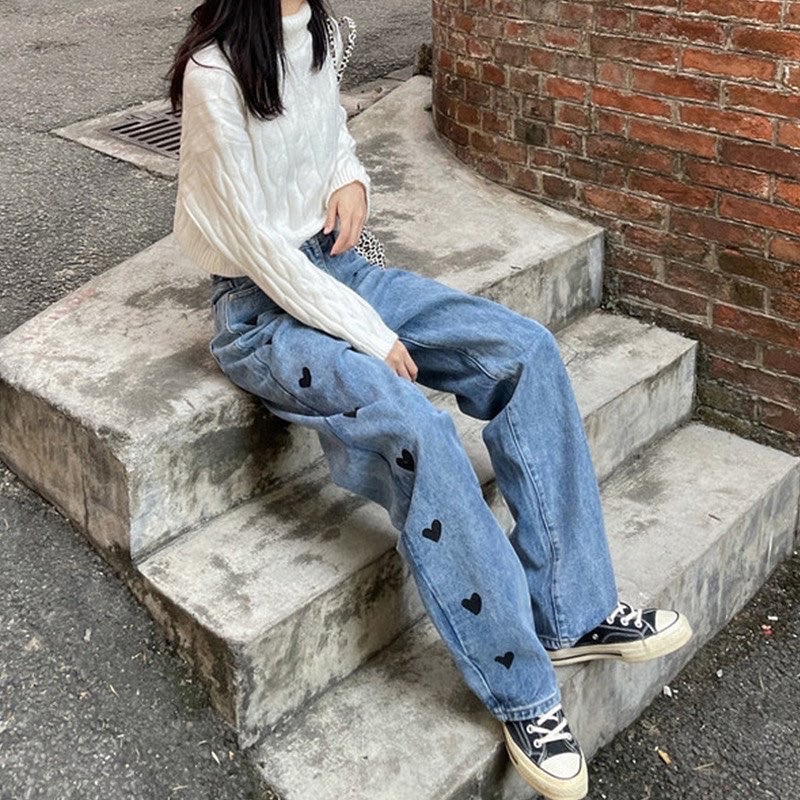 Oh honey🐝  A08 ⁣กางเกงยีนส์ขากระบอกเอวสูง สม้อคหลัง แถบข้างแต่งลายหัวใจ