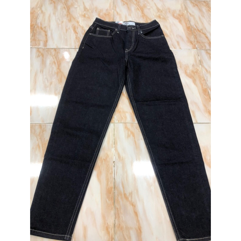 กางเกงยีนต์ lee cooper Mom fit เอวสูง25”