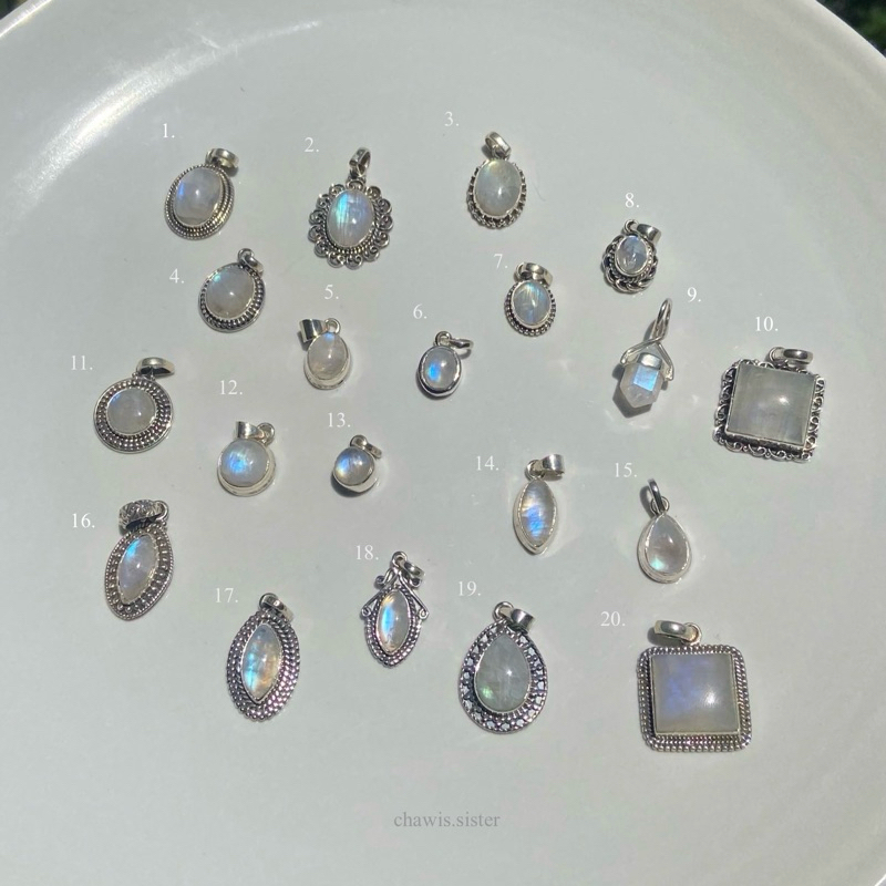 จี้หิน Moonstone ของร้าน chawis.sister (เฉพาะจี้น้า)