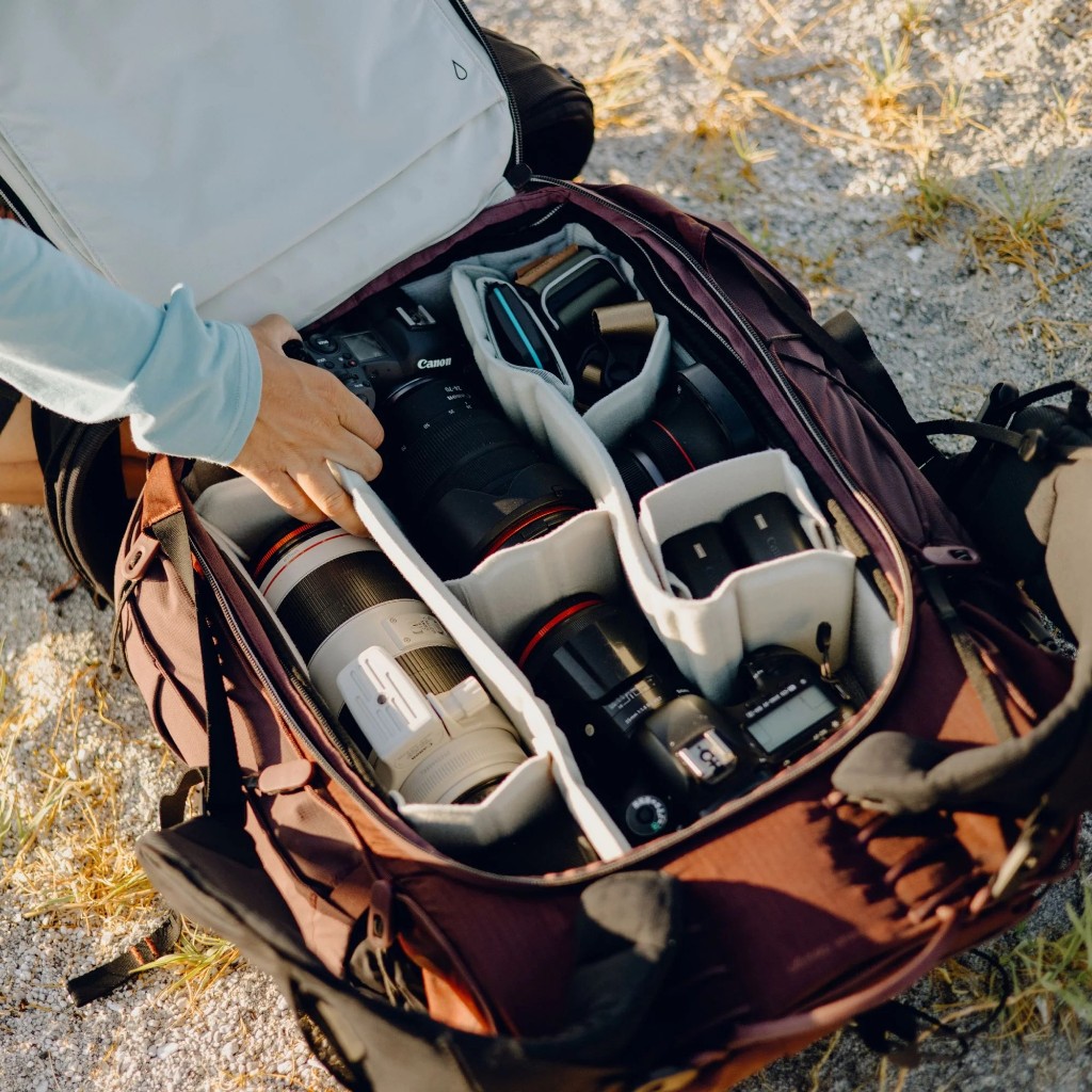 Peak Design Outdoor Backpack กระเป๋า outdoor สะพายหลัง 25 ลิตร และ 45 ลิตร