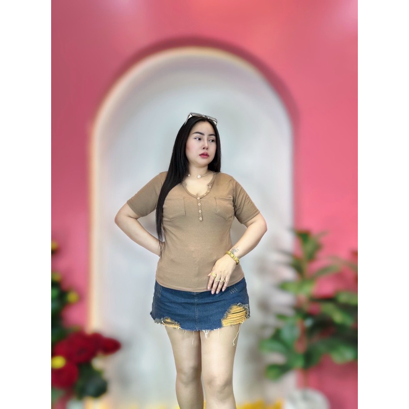 เสื้อสาวอวบร้านแป้งแฟชั่น❤️เสื้อยืดคอวีแต่งกระดุมแขนสั้น อก38-46 ยาว24ผ้าร่องยืด. - รูปที่ 6