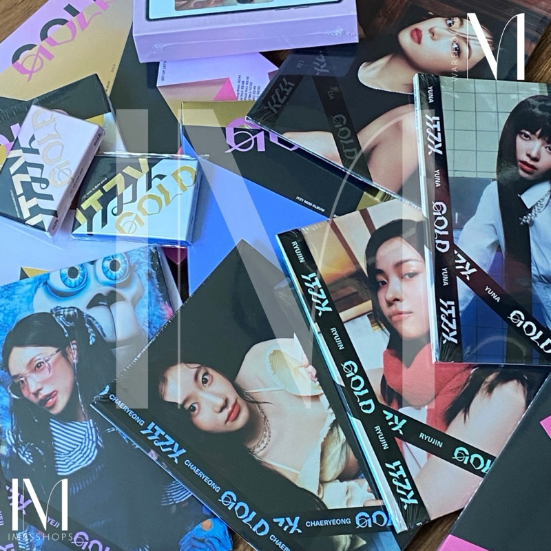 [พร้อมส่ง] ITZY GOLD ALBUM