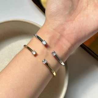 Trophies.co - Gem Bangle 𝑻𝒓𝒐𝒑𝒉𝒊𝒆𝒔.𝒄𝒐 𝒔𝒊𝒈𝒏𝒂𝒕𝒖𝒓𝒆 กำไลข้อมือเพชร