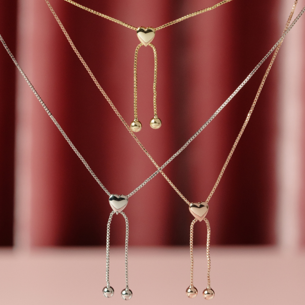 Petite Playful Heart Necklace สร้อยคอรูปหัวใจ