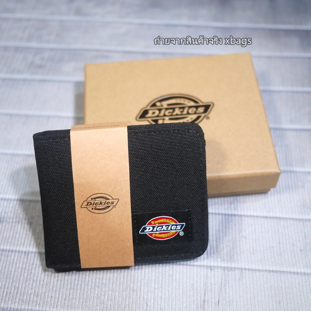 Dickies กระเป๋าสตางค์ 2พับ+กล่อง+การ์ด+ช่องใส่เหรียญ แบบเรียบ โลโก้เรียบ