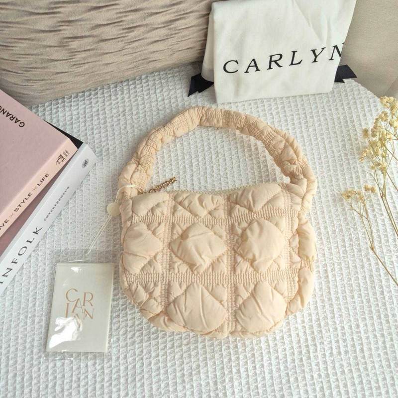 พร้อมส่ง [ใช้โค้ด30%ลด฿1,000] ของแท้💯‼️ Carlyn Soft Mini Bag กระเป๋ามินิ ใบเล็ก