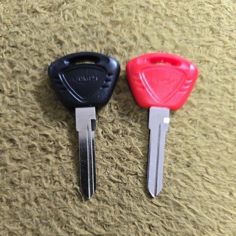 ลูกกุญแจ triumph t100,t800,t900