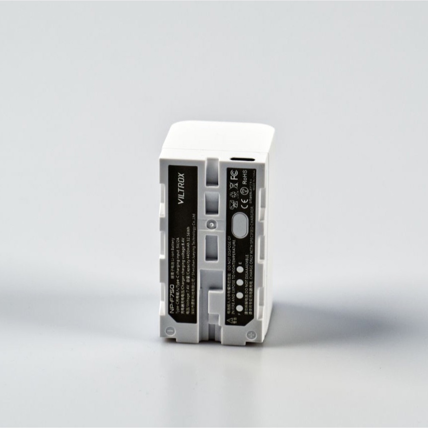 Viltrox NP-F750 Battery 4400mAh with USB-C Charging Port ปุ่มเช็คสถานะ ชาร์จผ่าน USB-C รับประกัน 1ปี