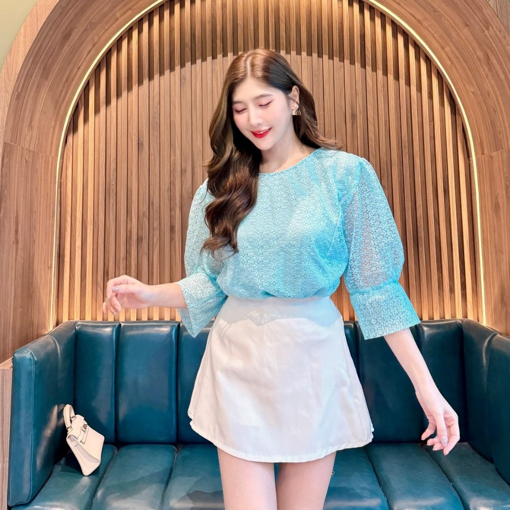 สินค้าพร้มส่ง เสื้อลูกไม้คอกลมพร้อมซับใน (ชั้น3 ข้างกำแพง) A1297