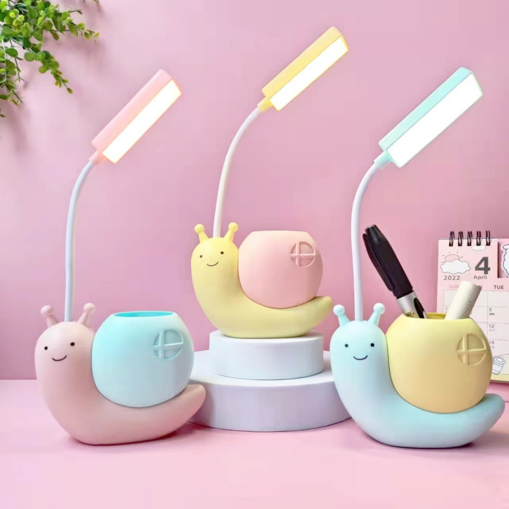 โคมไฟตั้งโต๊ะ ลายการ์ตูน ไฟ LED เหมาะสำหรับอ่านหนังสือและนั่งเล่น ดีไซน์สวย สีพาสเทล ขนาดเล็กกระทัดรัด มีให้เลือกหลายสีเ
