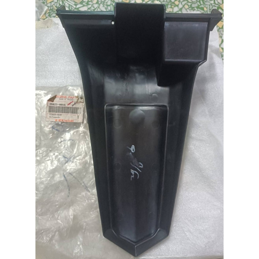 บังโคลนหลัง ZX130 แท้ศูนย์KAWASAKI AN130-A1 35023-0066