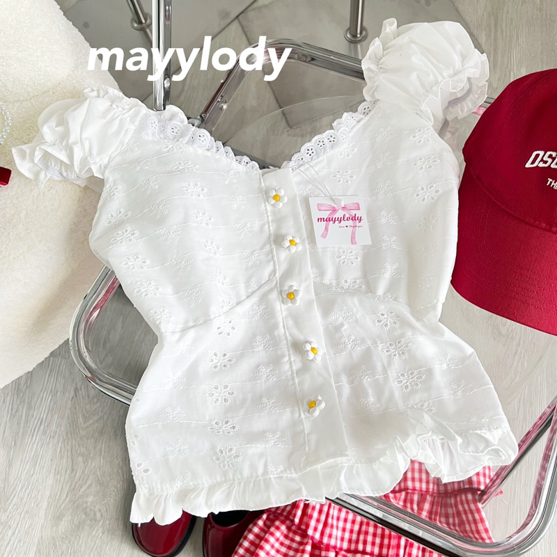 ❤️mayylody❤️ White Top  เสื้อครอป / ครอปท็อป ผ้าฉลุลูกไม้ สีขาว น่ารัก so cutee 🌼🌷🍃🍒 เสื้อสีขาว เสื้อน่ารัก