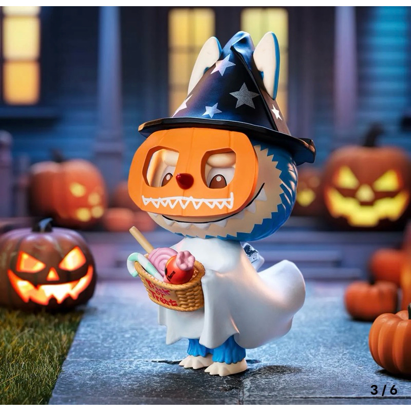 LABUBU Trick-or-Treater Figure