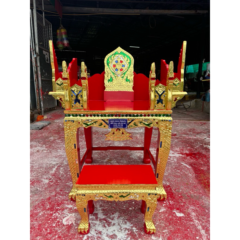 ธรรมมาสน์นั่งเทศน์พร้อมโต๊ะรองเหยียบ แถมฟรีเบาะร่องอาสนะ 1 ผืน (ทำป้ายรายชื่อถวายฟรีคะ)