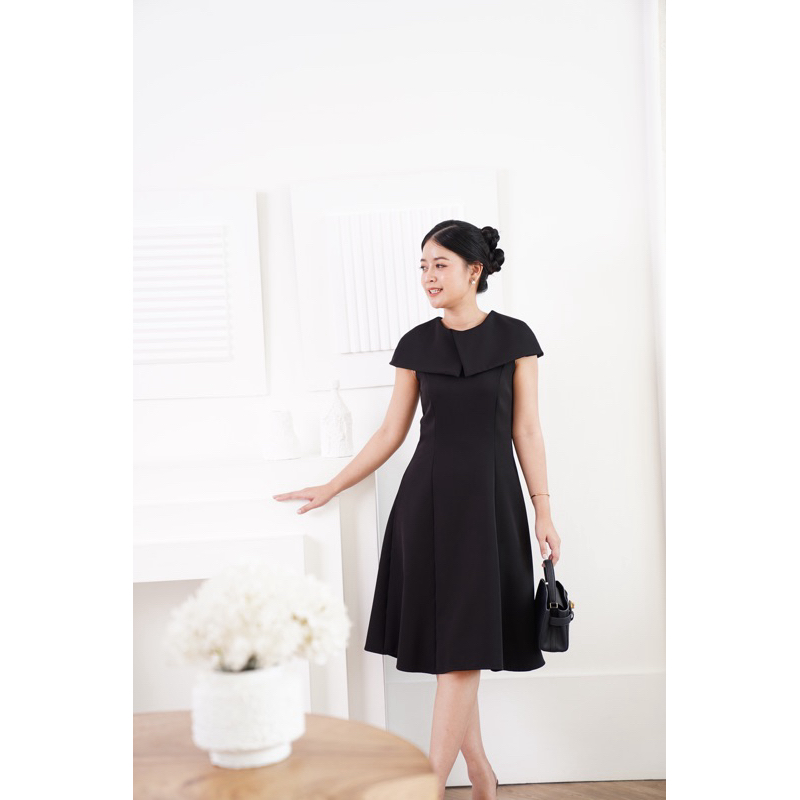 Lily Dress 🌻🌤️ชุดเดรส กระโปรงทรงพริ้ว เรียบหรู ดูดีดูแพง - BSR C.