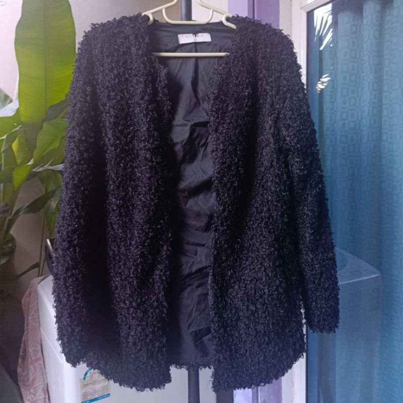 เสื้อคลุม ขนปุย กันหนาว Giordano สีดำ มือสอง size M