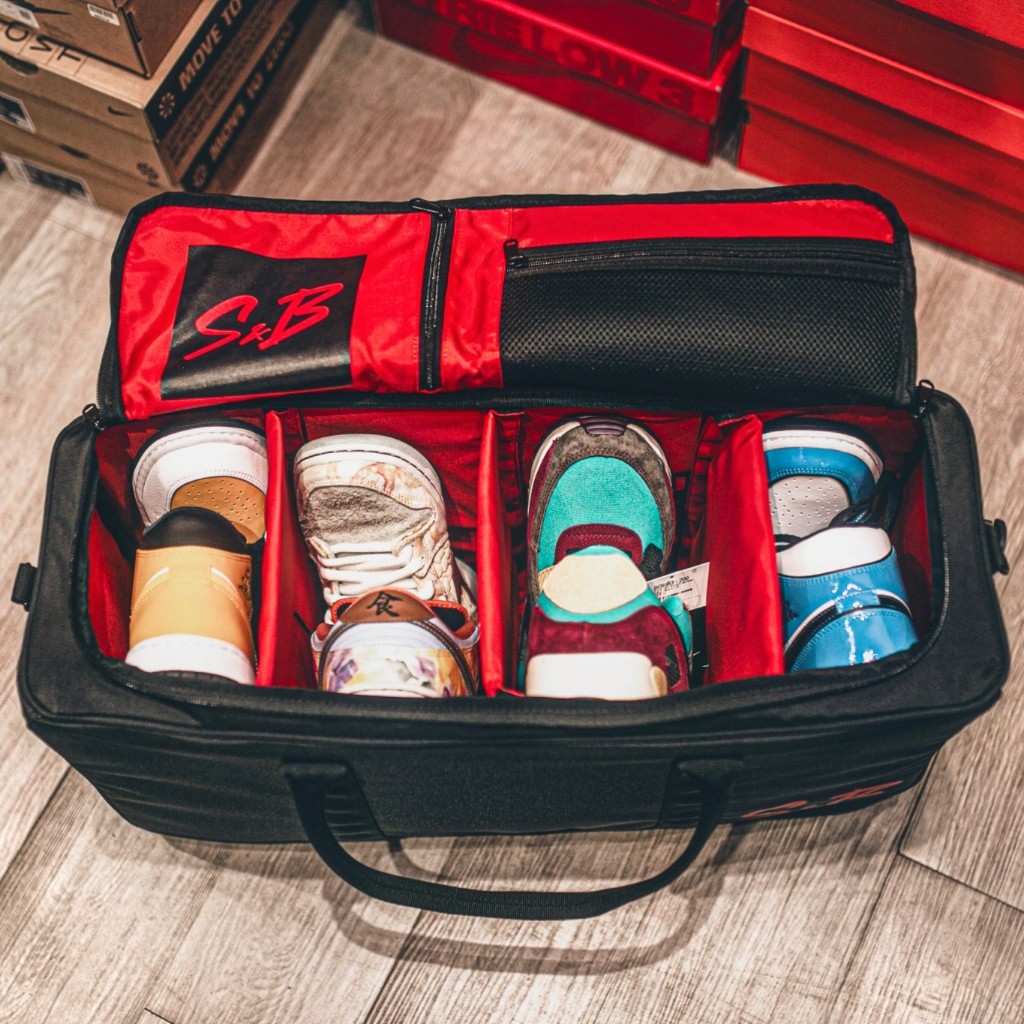 กระเป๋าใส่รองเท้าอเนกประสงค์ จุได้ 4 คู่ - S&B Sneakers Bag '4 Pax'