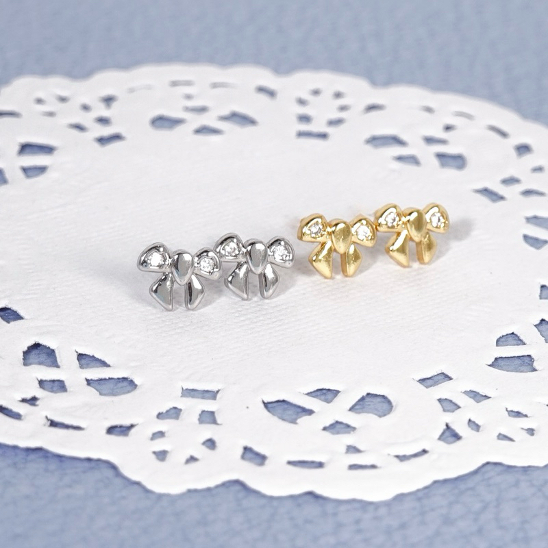 RINDA - Mini Ribbon stud