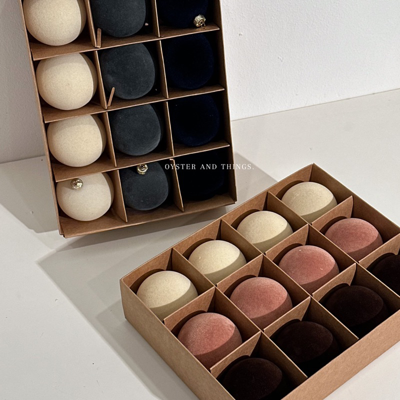 Velvet christmas ornaments ball 6cm | ลูกบอลตกแต่งคริสต์มาสกำมะหยี่ ขนาด 6 cm | Oyster and Things.