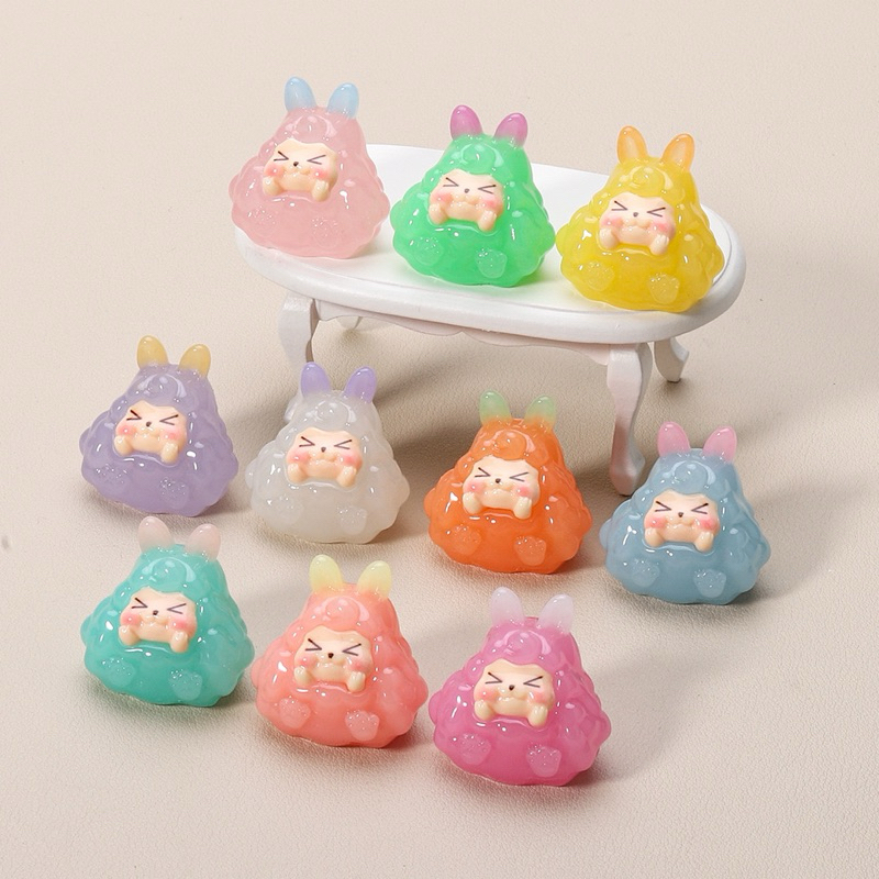 พร้อมส่ง สุ่มkikiเรืองเเสง3cm. 10สี (ซีลปิดซองเรียบร้อย)